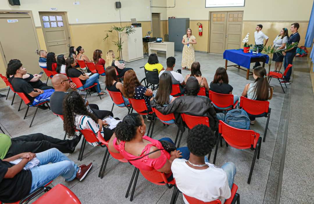 <strong>Alunos selecionados para o Print School participam da reunião de apresentação do programa</strong>