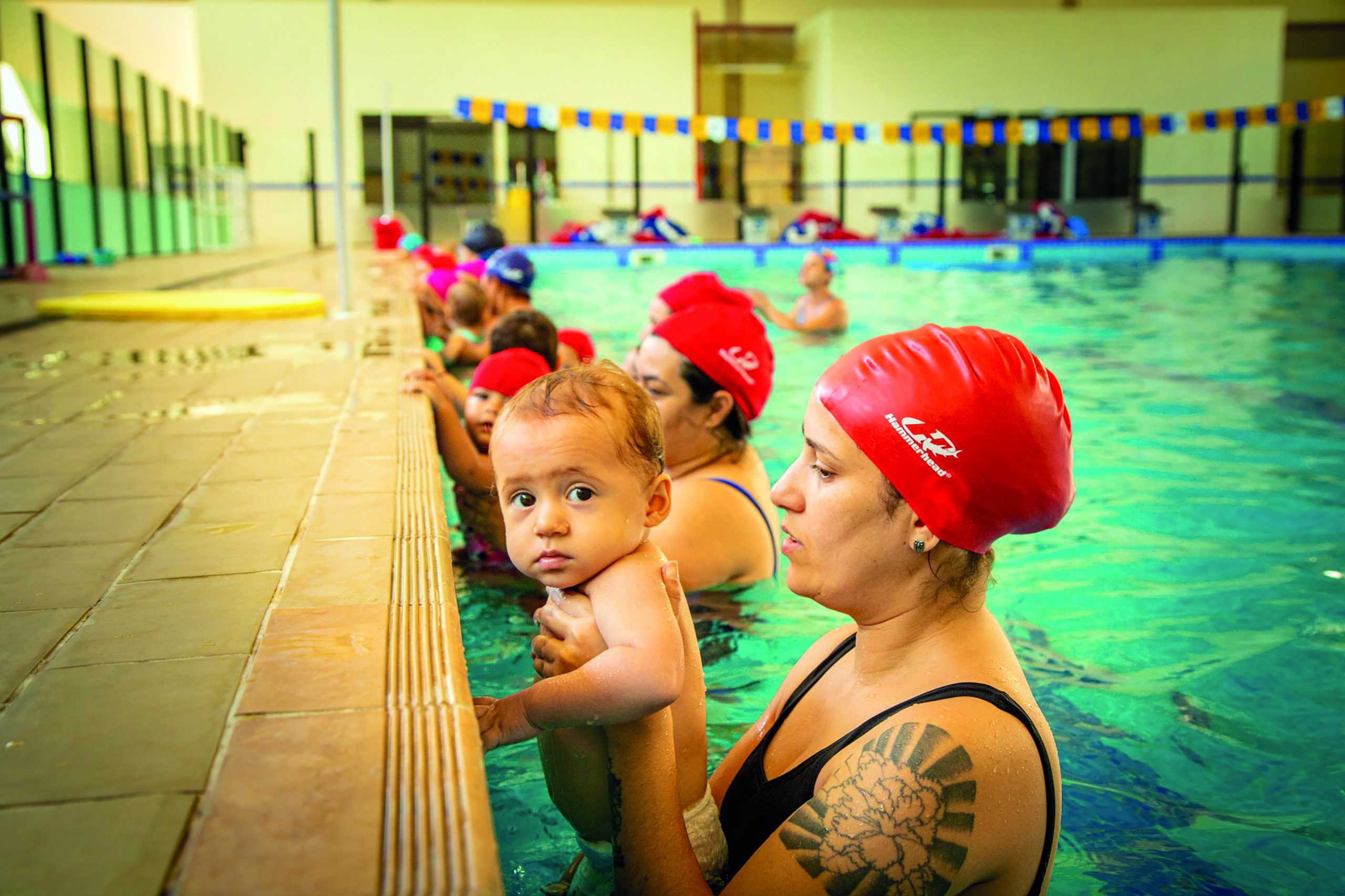 <strong>Referência em esportes aquáticos: Santana de Parnaíba atende 5 mil alunos por mês</strong>