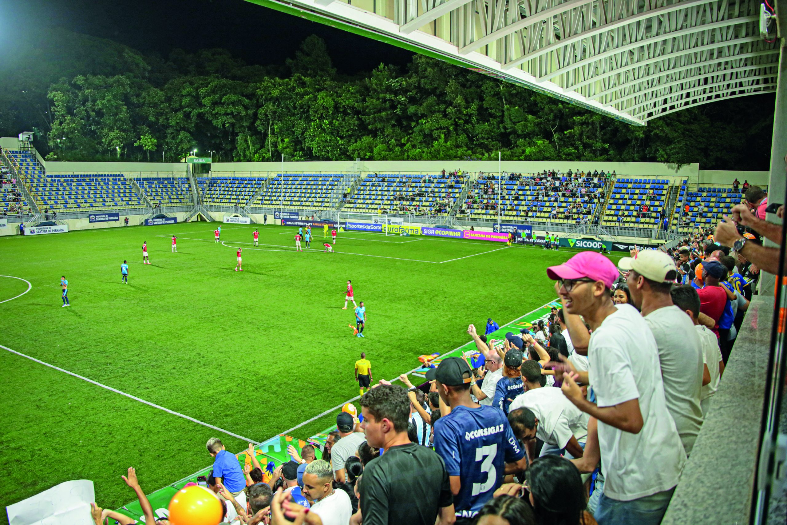 <strong>Estádio Municipal de Santana de Parnaíba reúne quase 12 mil pessoas nos jogos da Copinha 2023</strong>