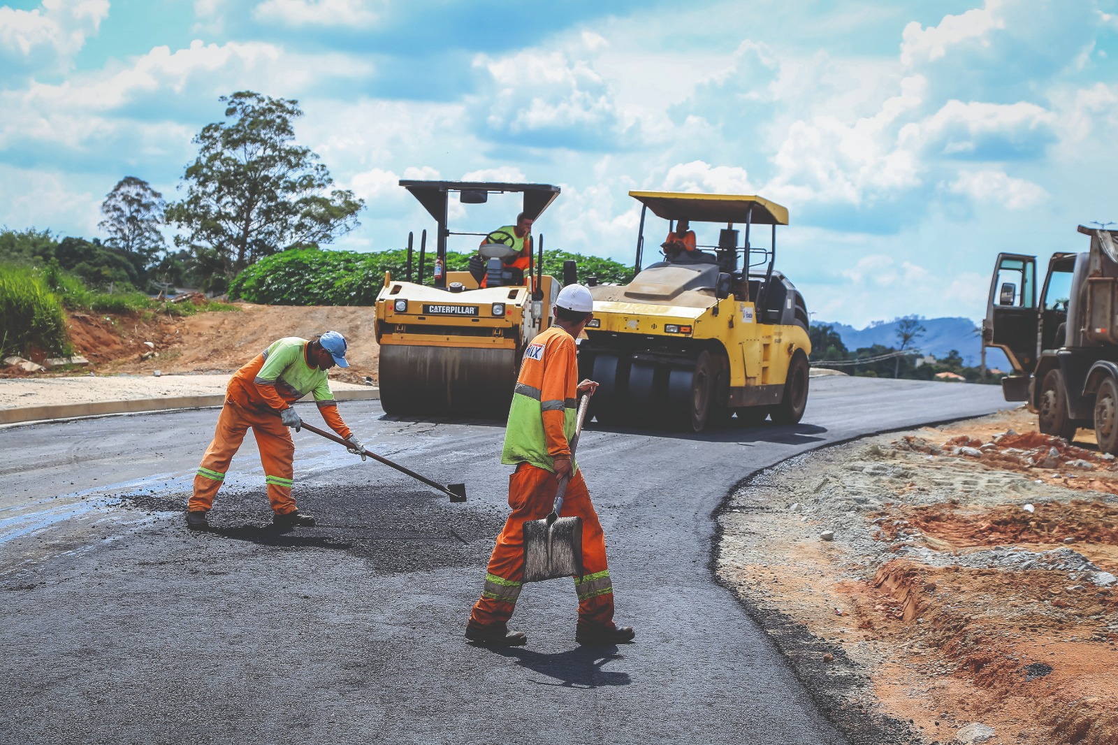 <strong>Obras de mobilidade avançam em diferentes regiões da cidade</strong>