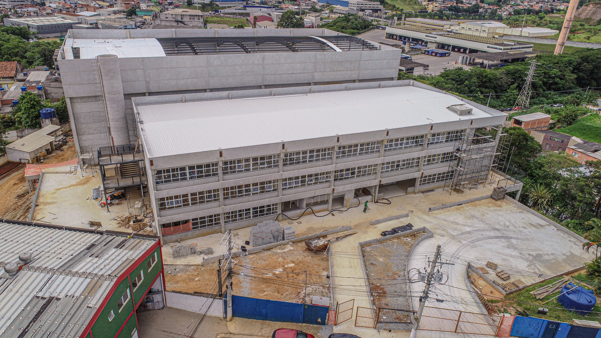 <strong>Obras  de construção do novo Colégio Abelardo avançam na região da Fazendinha</strong>