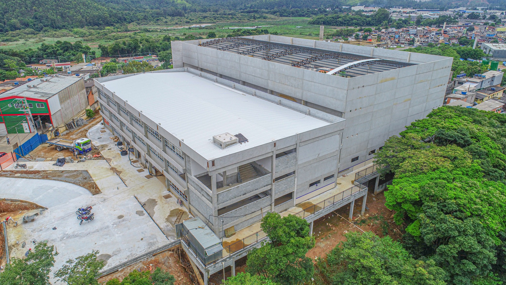 <strong>Avançam obras do novo Colégio Carlos Alberto no Cento e Vinte</strong>