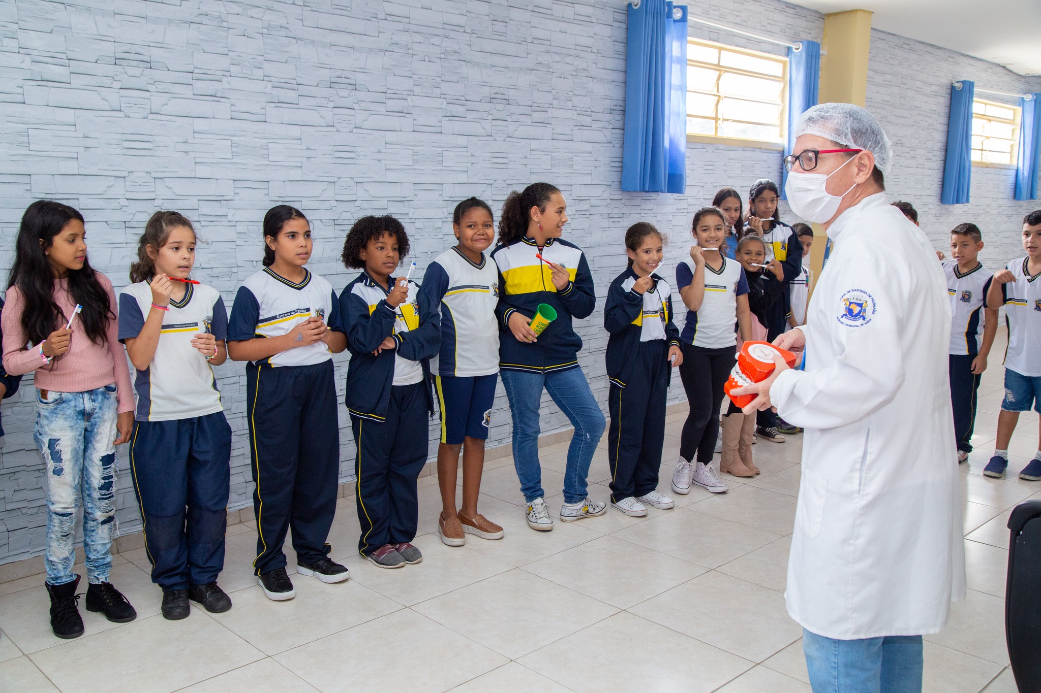 <strong>Alunos da rede municipal de Santana de Parnaíba desenvolvem uma série de atividades durante Semana da Saúde na Escola</strong>