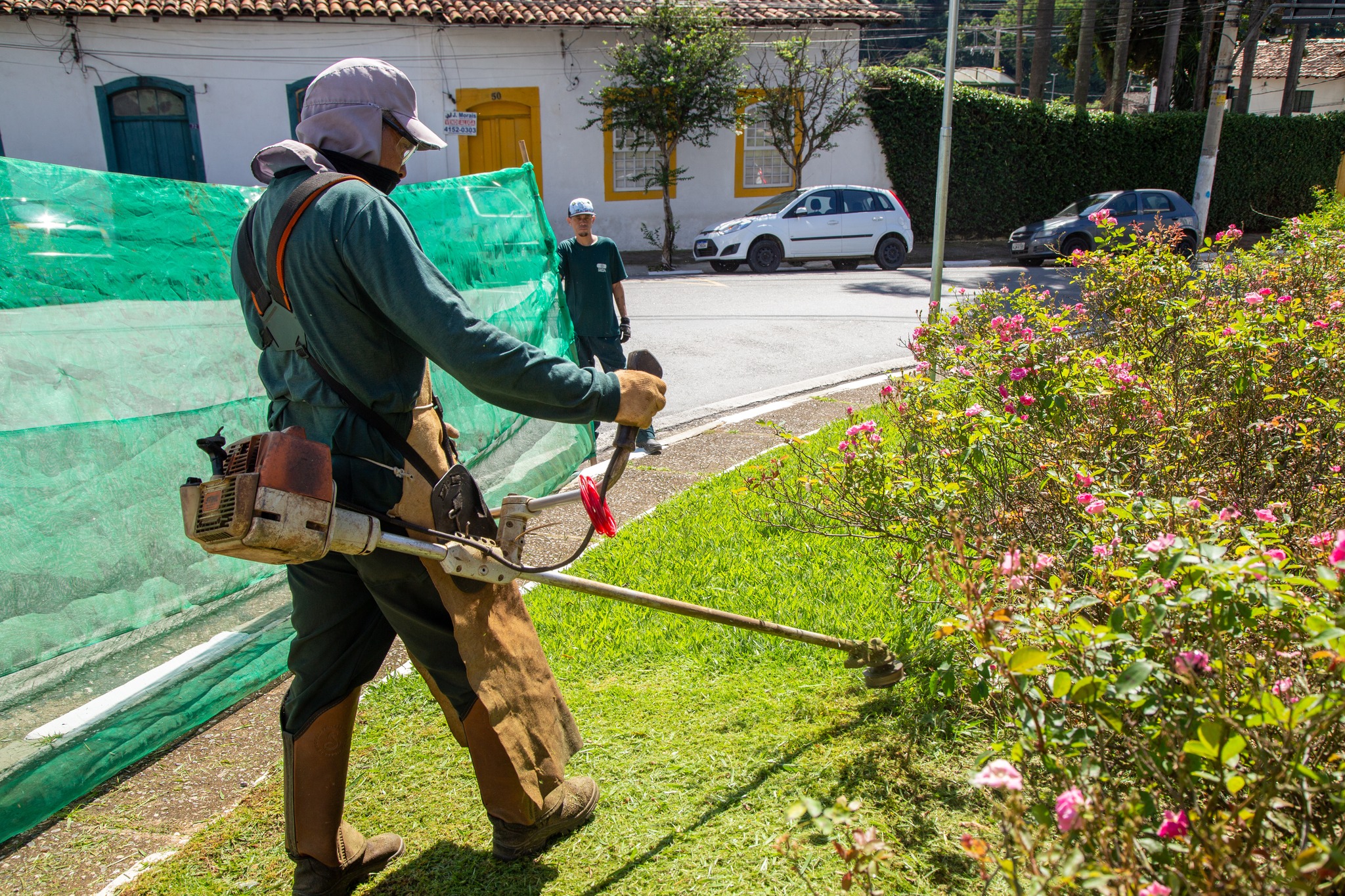 Operações de limpeza e zeladoria ocorrem em diferentes pontos em Santana de Parnaíba