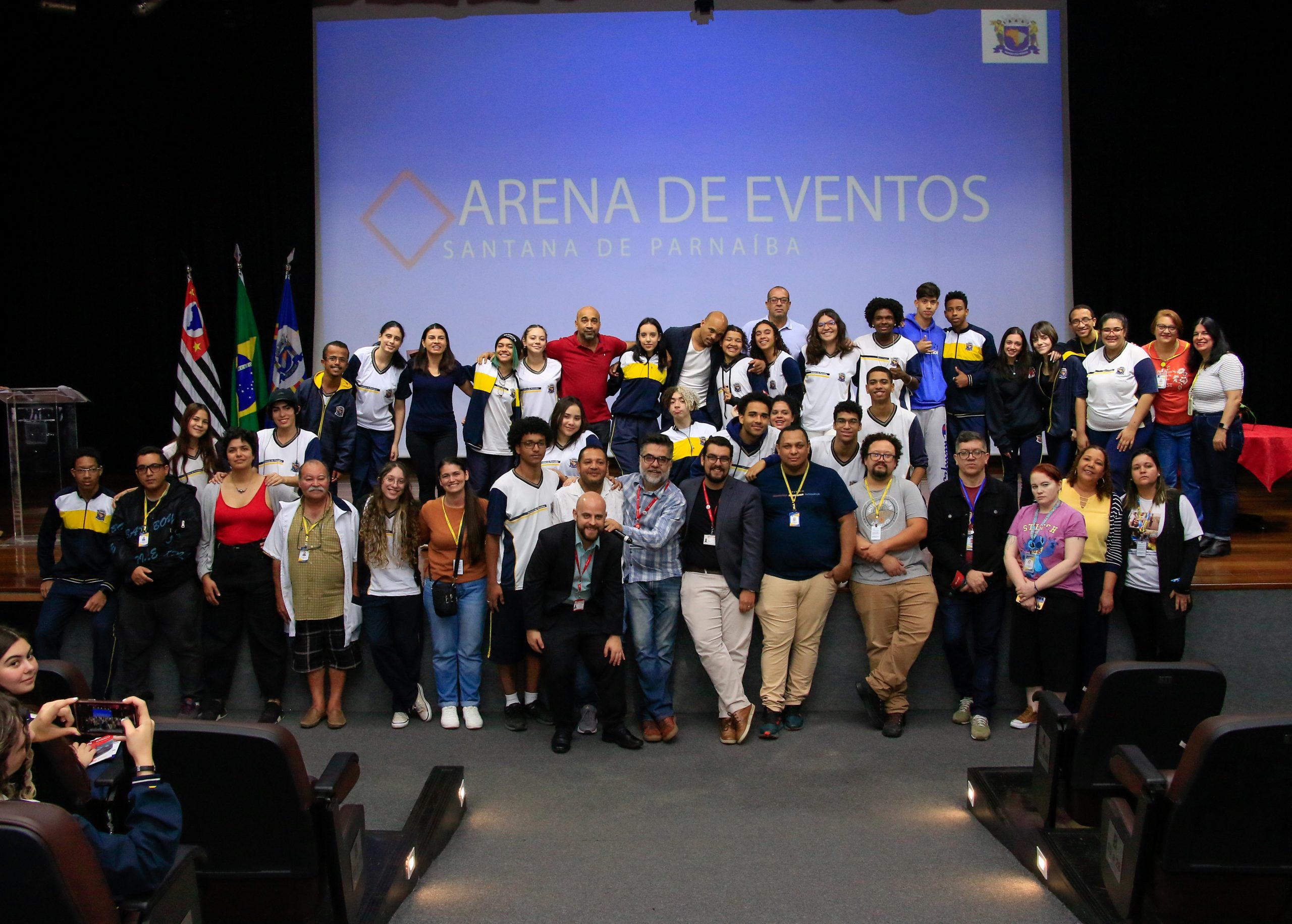 Alunos de Santana de Parnaíba participam de palestras de incentivo a entrada no ensino superior 