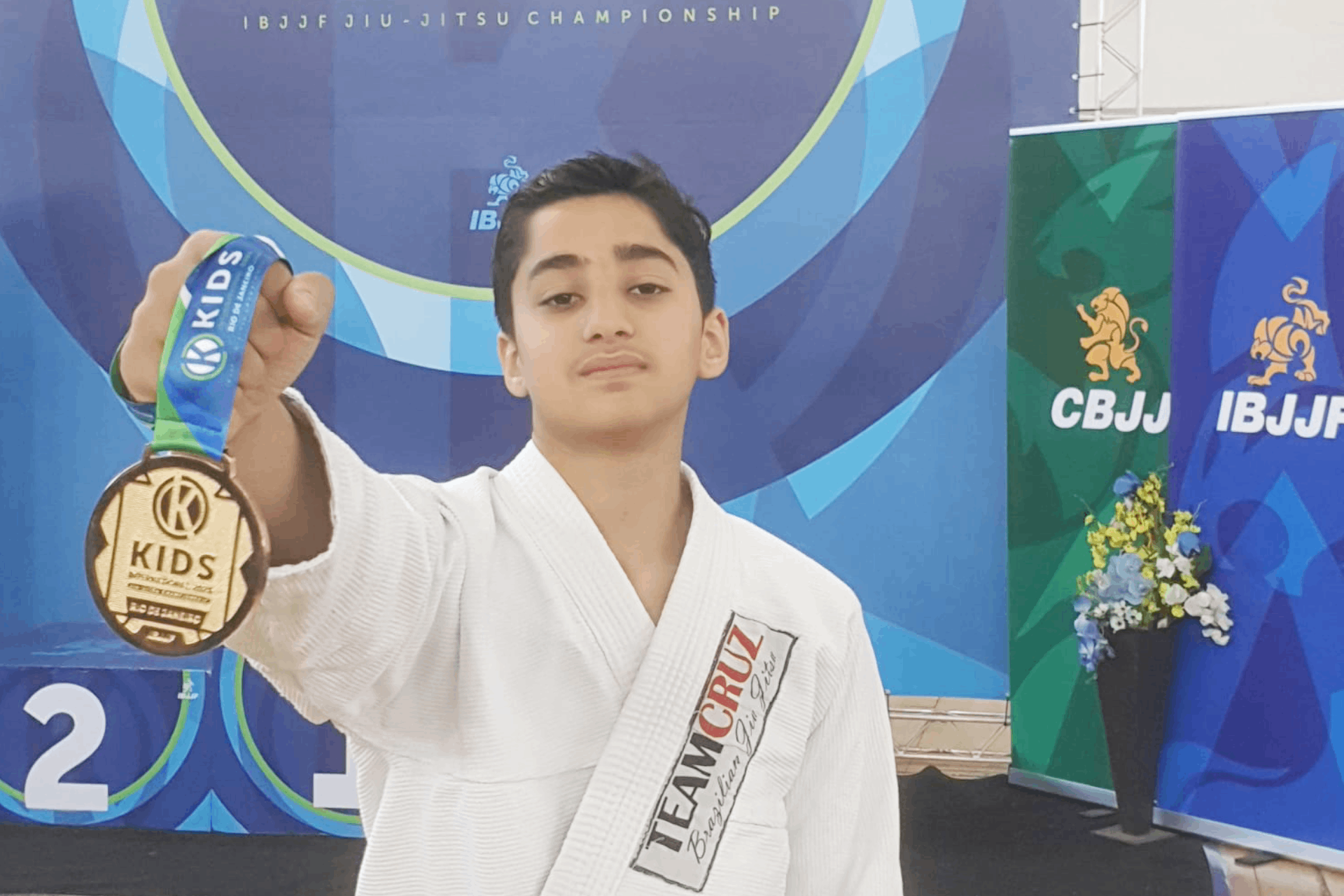 Parnaibano bicampeão de jiu-jítsu conquista medalha de ouro no International Kids do Rio