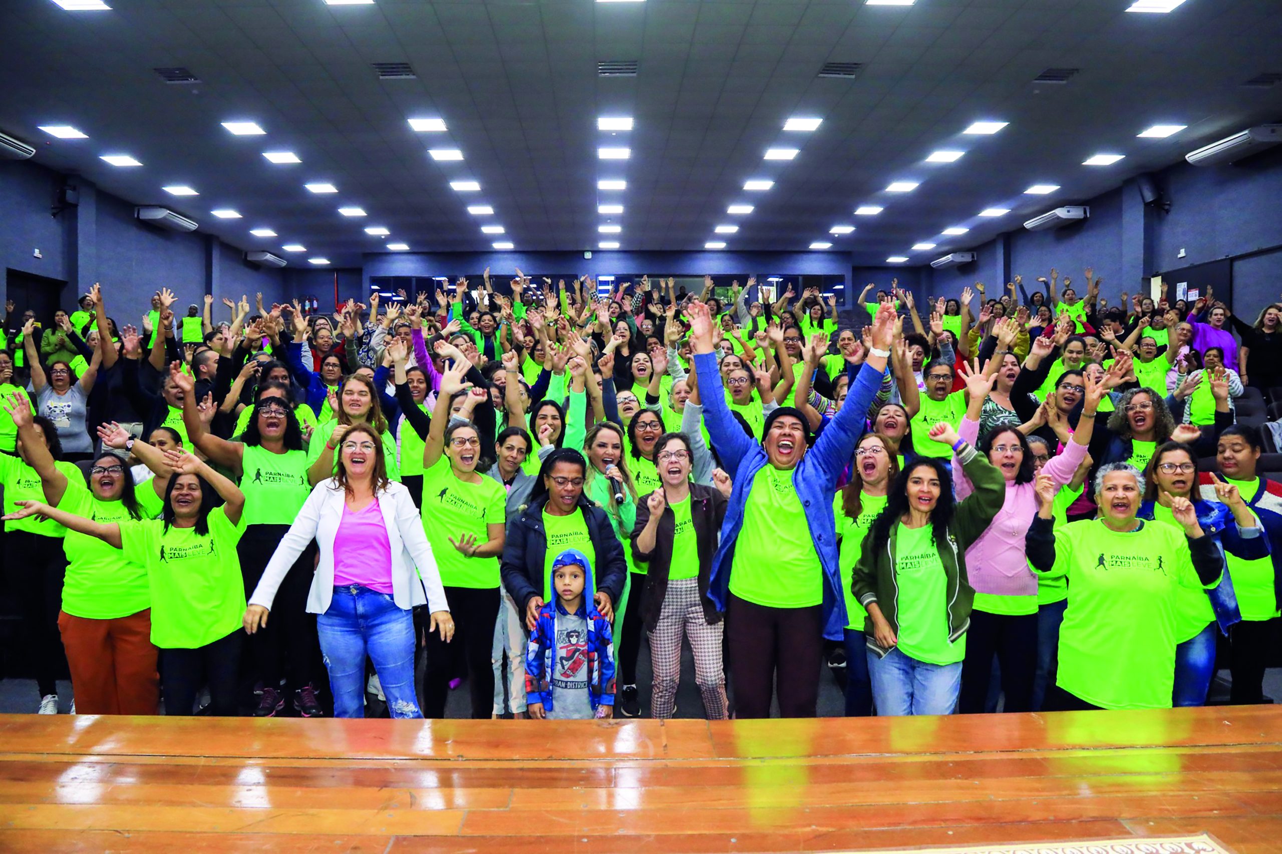 Integrantes do Parnaíba Mais Leve participam de palestra sobre relacionamento