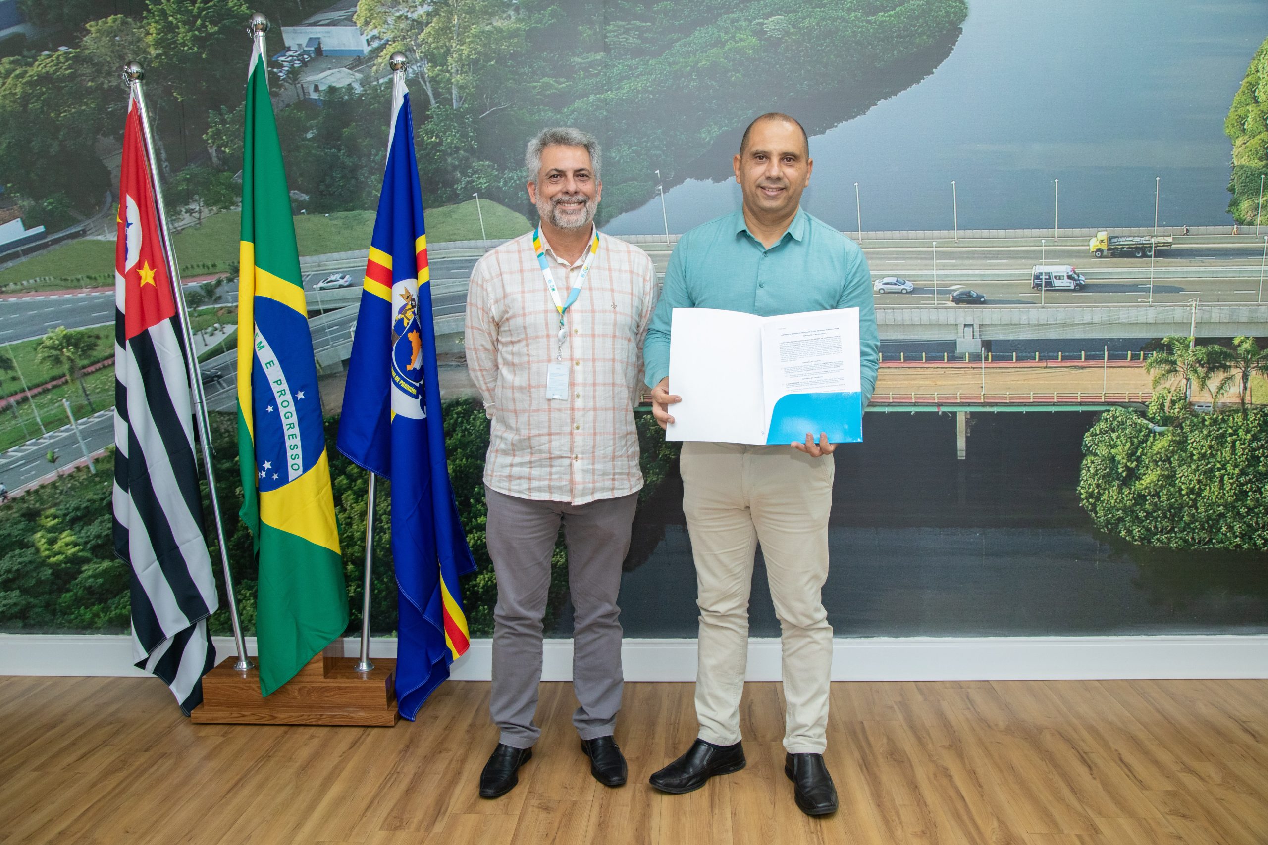 Prefeito Marcos Tonho assina convênio com a Sabesp para uso racional da água em Santana de Parnaíba  