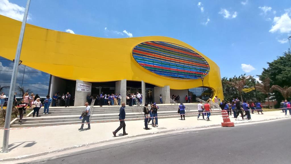 Circuito Sesc de Artes toma conta da Praça das Artes neste domingo