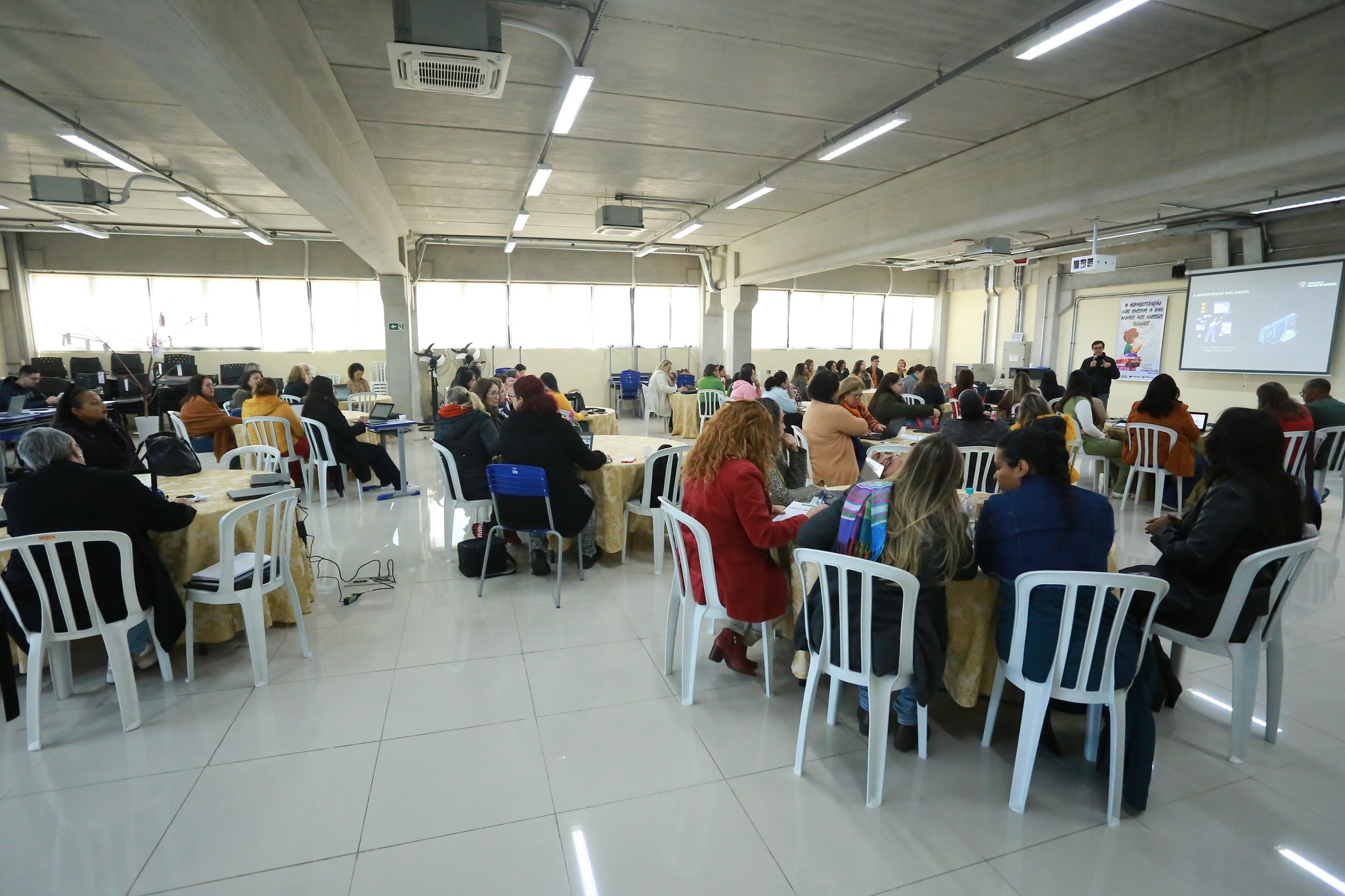 Santana de Parnaíba apresenta funcionamento da Plataforma Educação Modelo