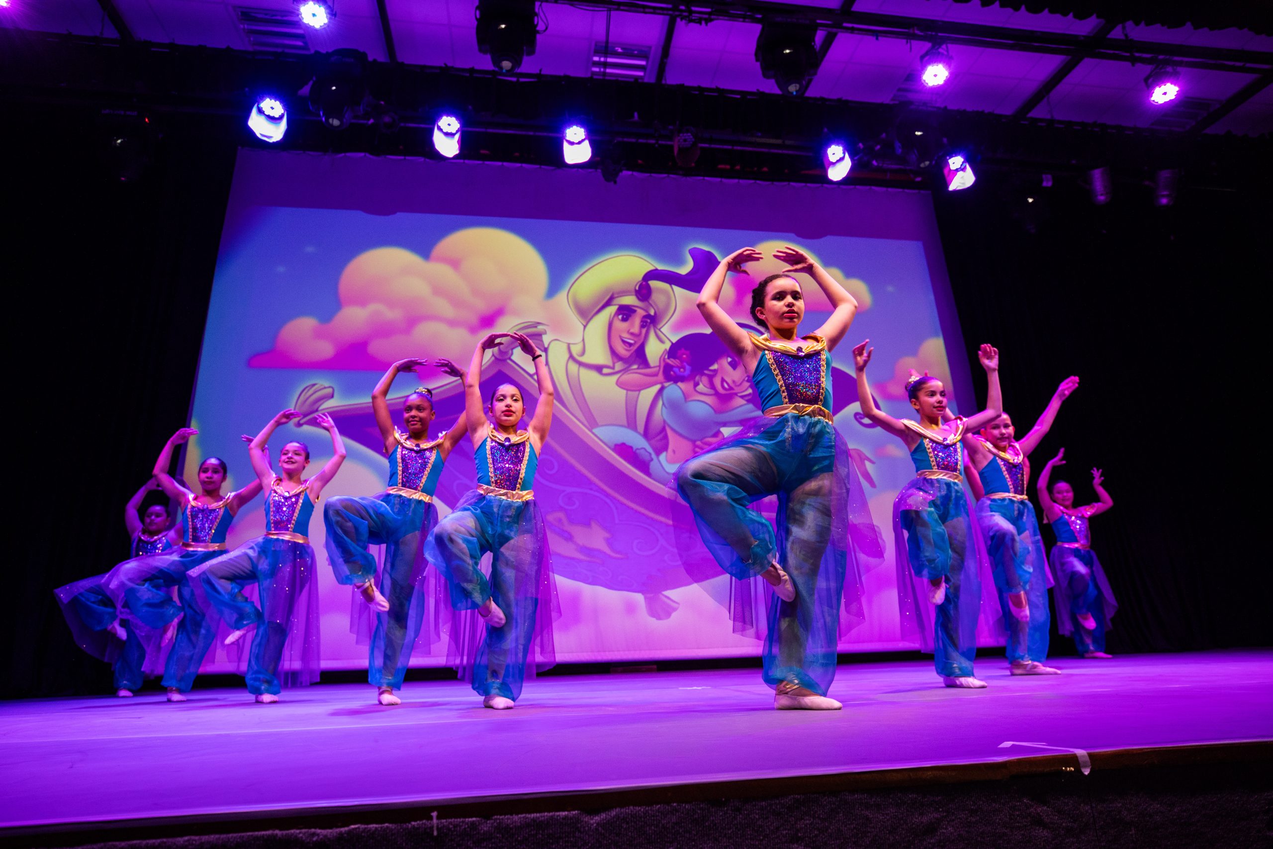 CCAM Fazendinha realiza espetáculo de fim de ano com mais de 25 apresentações de dança