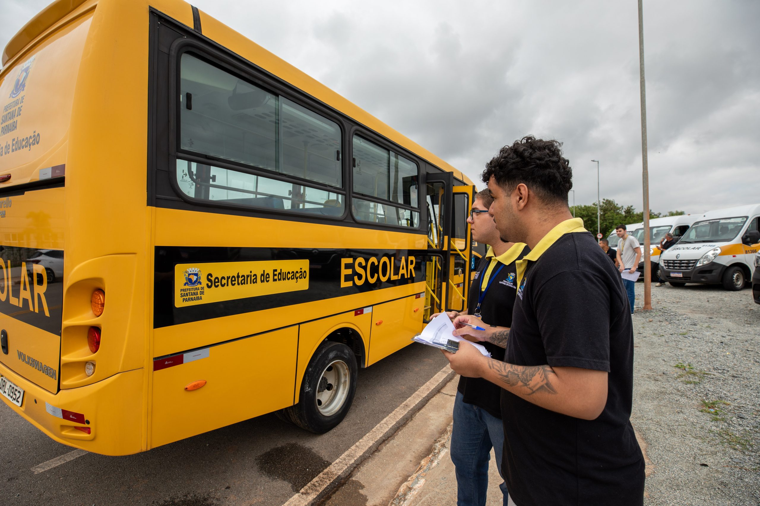 Prefeitura de Santana de Parnaíba realiza vistoria nos veículos de transporte escolar 