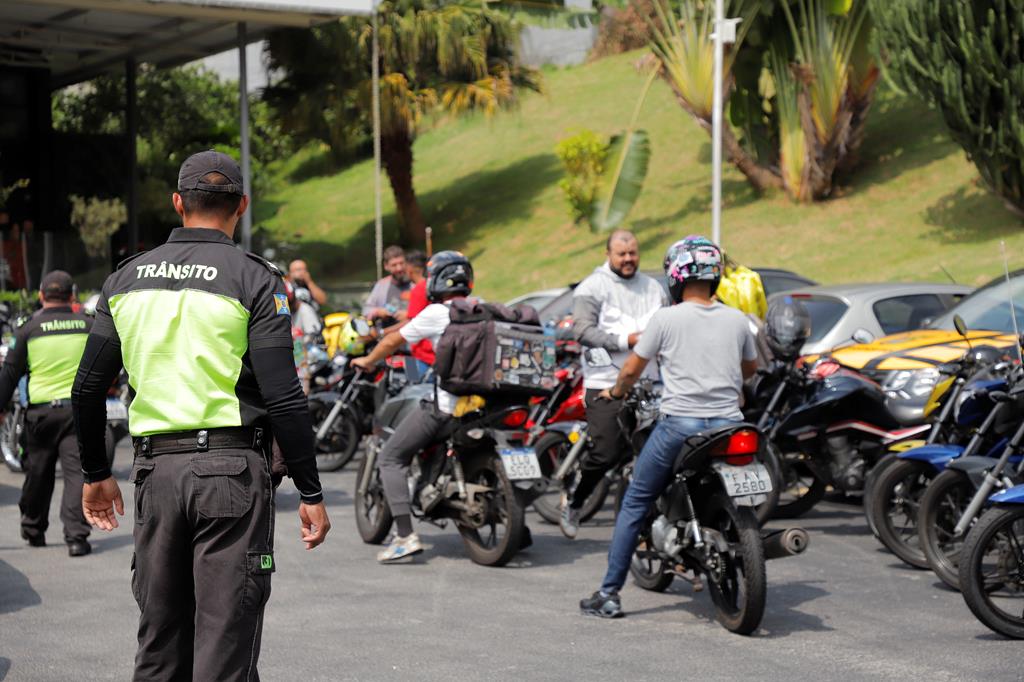 Semurb promove ação educativa para motociclistas e reforça a importância da segurança viária
