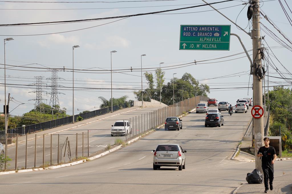 Prefeitura de Barueri Inicia Reparos no Viaduto Juvenal Antônio de Moraes