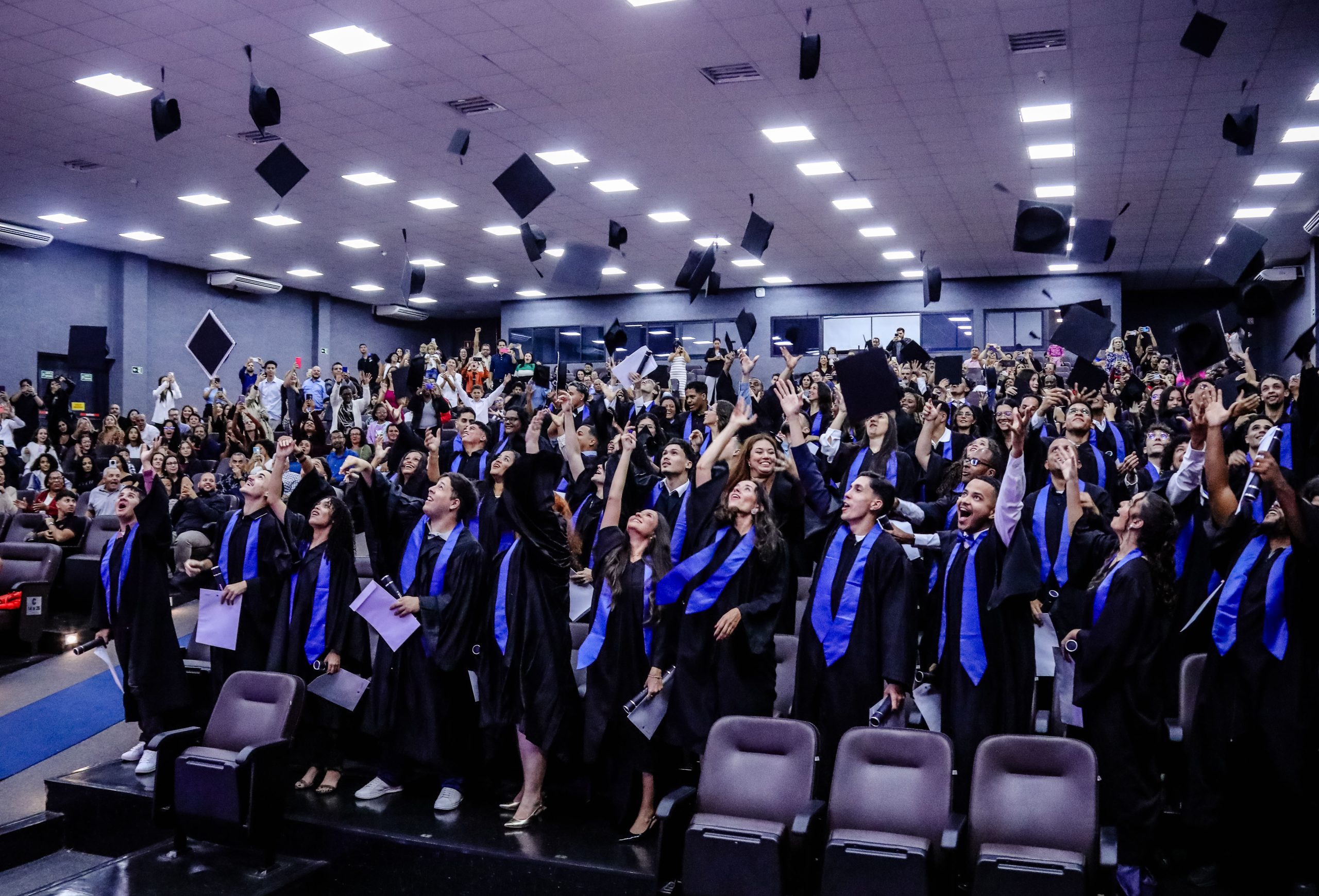 Formatura da Fatec de Santana de Parnaíba celebra conquistas e inspira novos começos