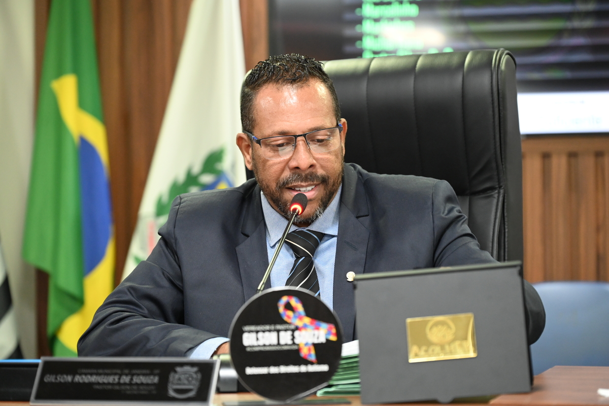 PROJETO EM JANDIRA QUER AUTORIZAR A PRESENÇA DE ACOMPANHANTES PARA ALUNOS COM TEA NAS ESCOLAS MUNICIPAIS