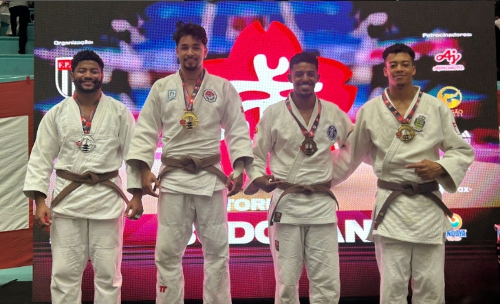 Judocas de Jandira conquistam mais de 10 medalhas no Torneio Budokan 2025